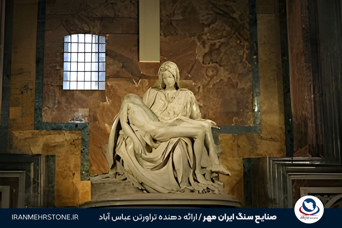 مجسمه پیتا
